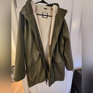 Olive green gap men's winter coat